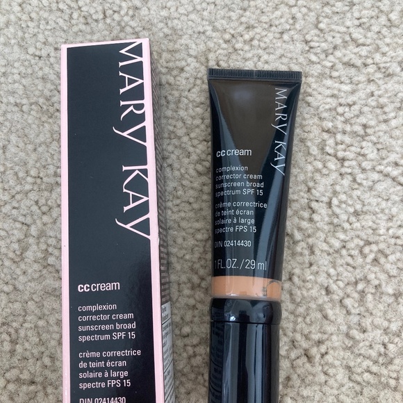 Mary Kay CC Cream Deep Sunscreen Broad Spectrum SPF 15~ exp. 11/25 - Picture 1 of 2
